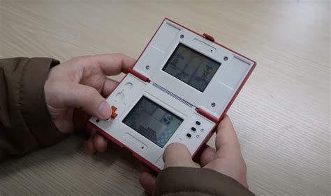 Watch Tetris .